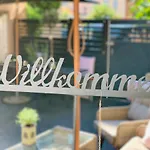 Πανσιόν Zum Weissen Haus 3*