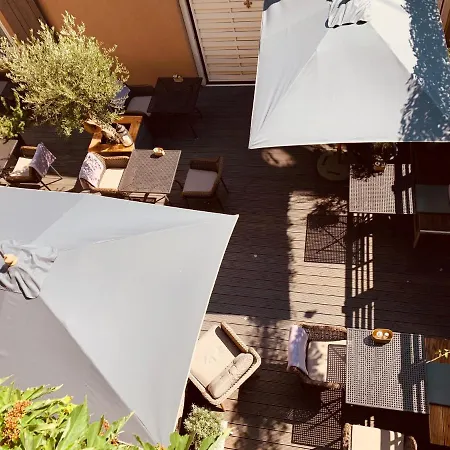 Zum Weissen Haus Guest house