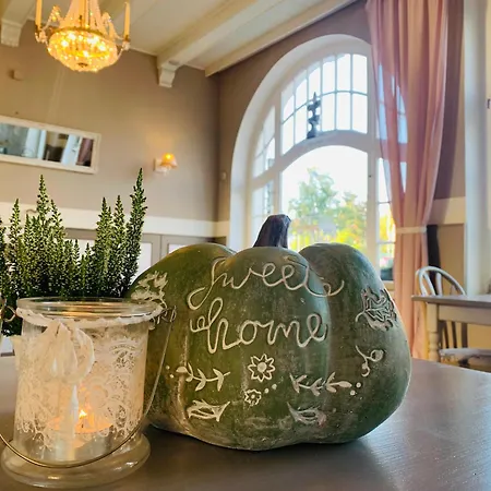 בית הארחה Zum Weissen Haus 3*