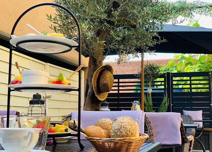 בית הארחה Zum Weissen Haus 3*