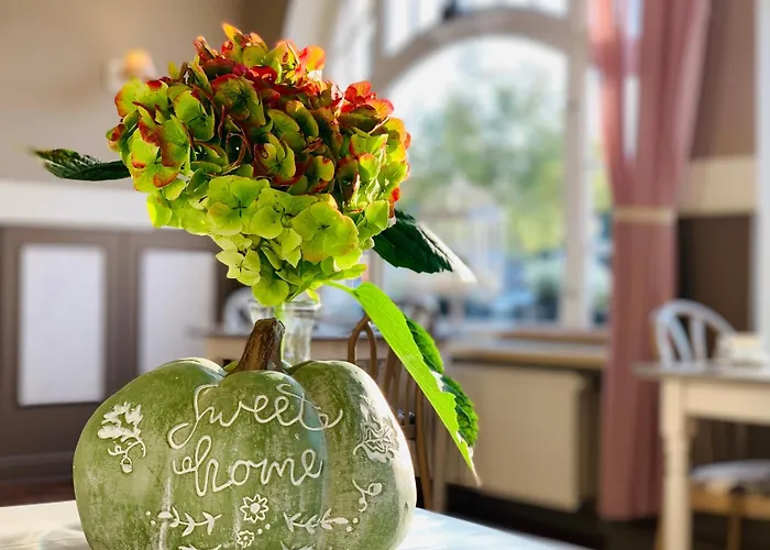 Zum Weissen Haus בית הארחה